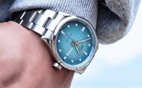 美度手表表蒙有划痕解决技巧盘点