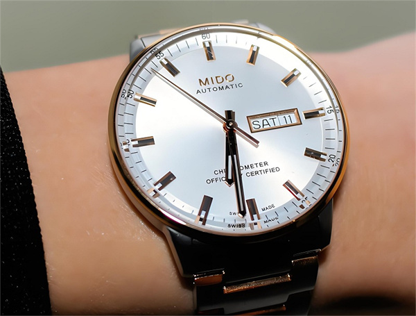 美度手表表带掉色如何修复